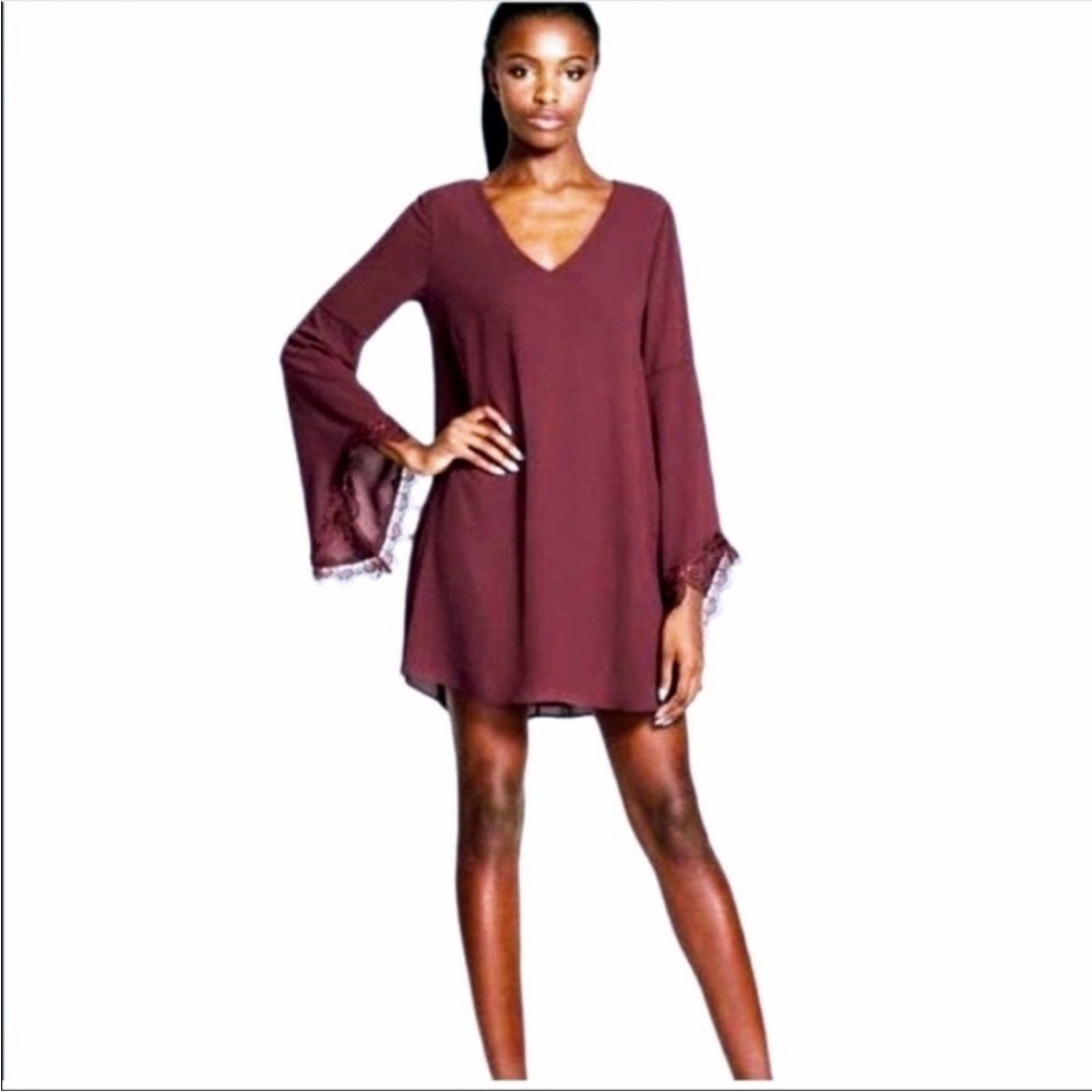 Astr the Label Burgundy Bell Sleeve Mini‎ Dress Lace Sleeve Size Medium